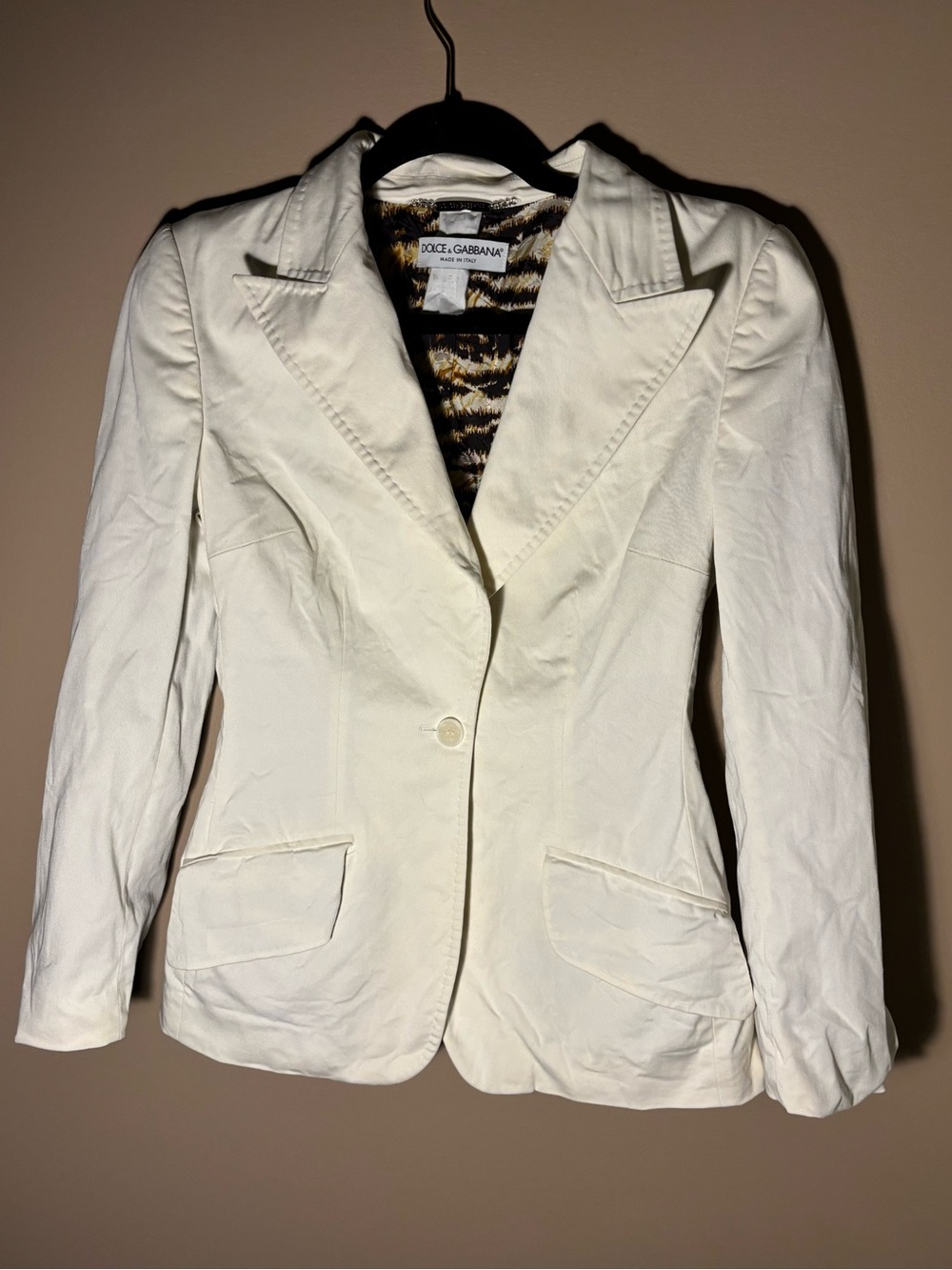 Vintage Dolce & Gabbana Cream Tailored Women's Blazer with Notch Lapel